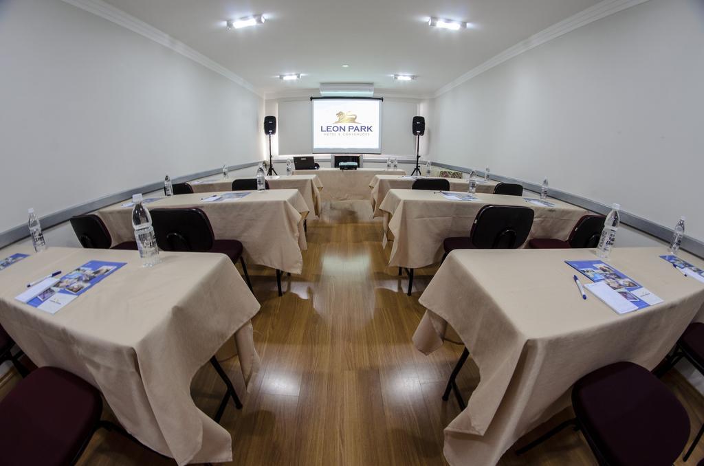 Leon Park E Convencoes - Custo Beneficio